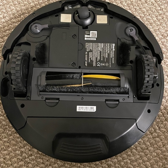 Shark Robotic Vacuum - Picture 4 of 6